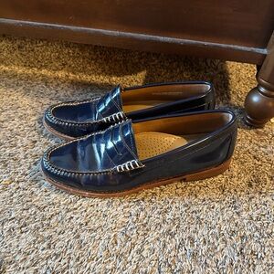 Elegant Navy patent leather Loafers